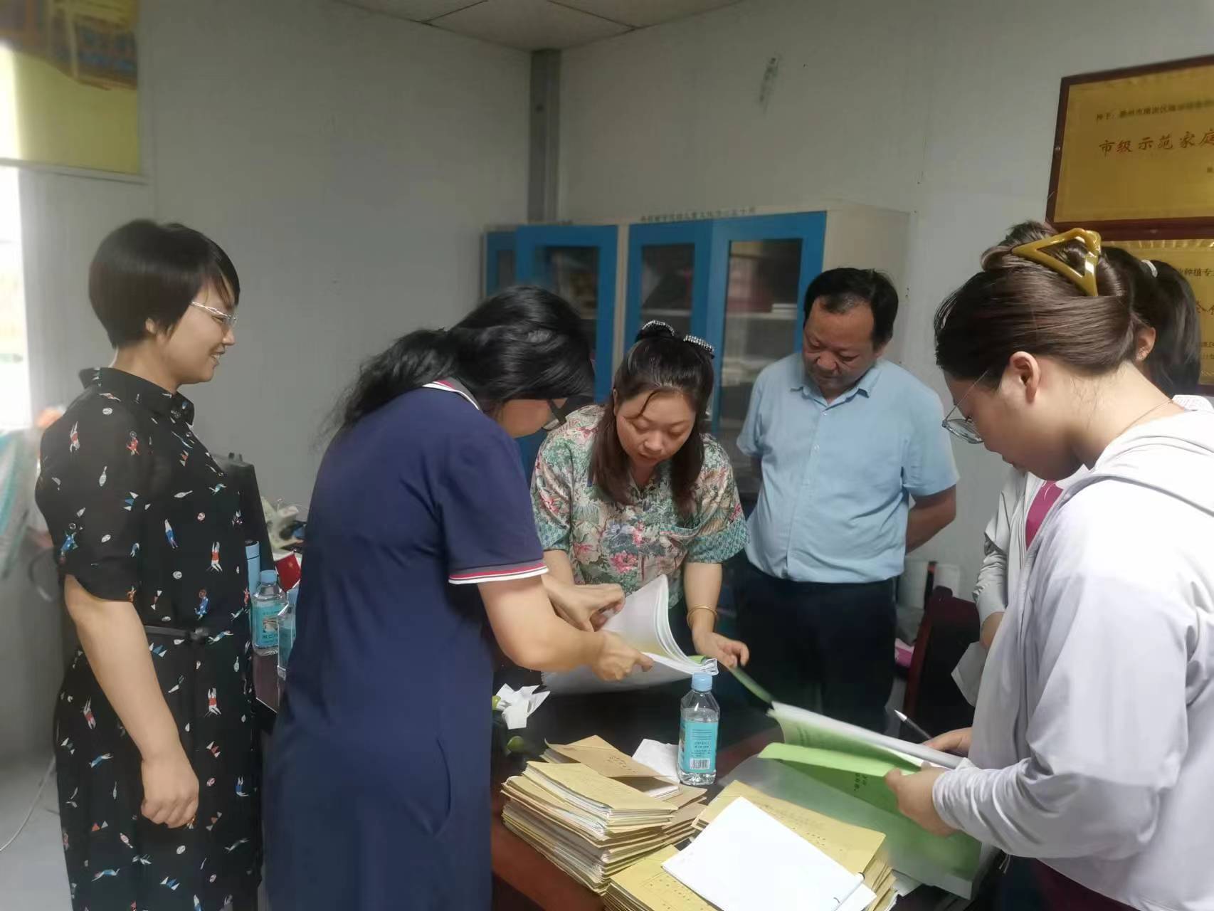 145830-843164.jpg 145830-843164.jpg