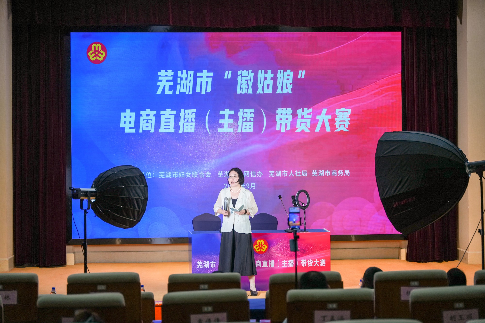 091255-157612.jpg 091255-157612.jpg