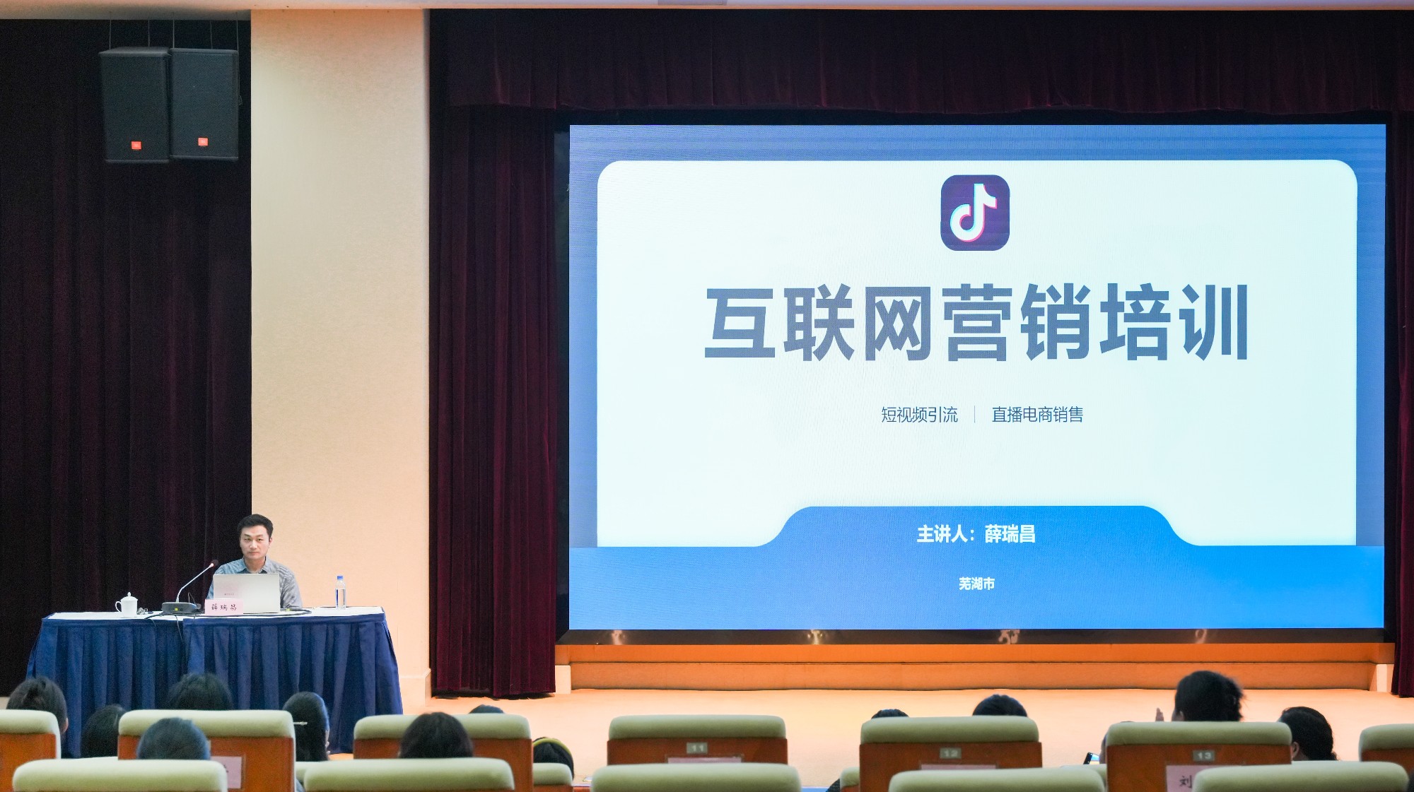 091545-149643.jpg 091545-149643.jpg