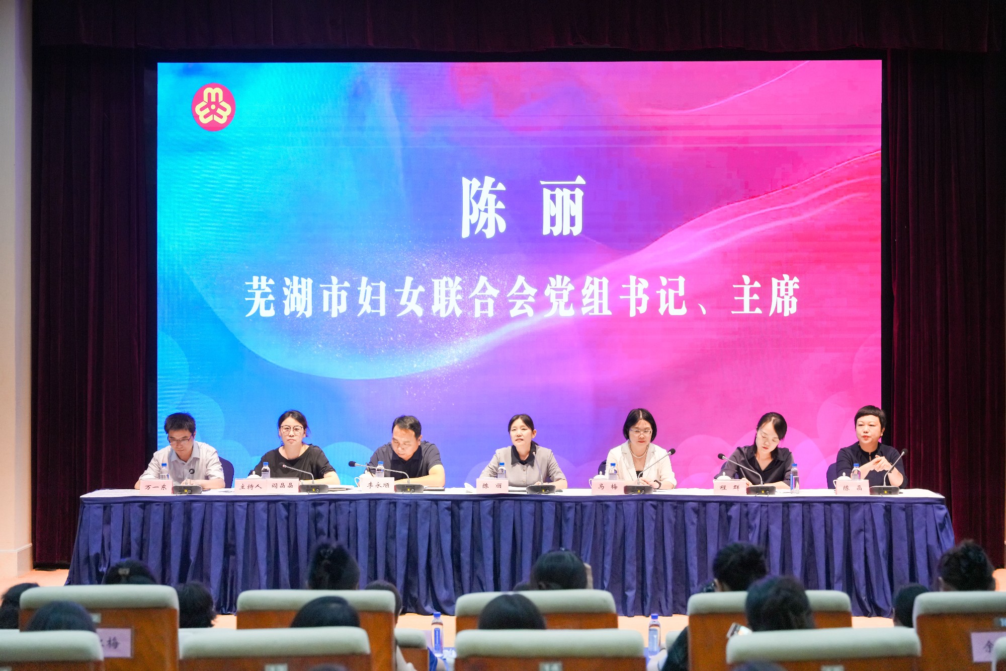 100907-827230.jpg 100907-827230.jpg